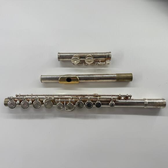 Vintage Gemeinhardt 12SP Flute w/ Case Made in USA Silver-Plated Serial L991883 - Picture 2 of 4